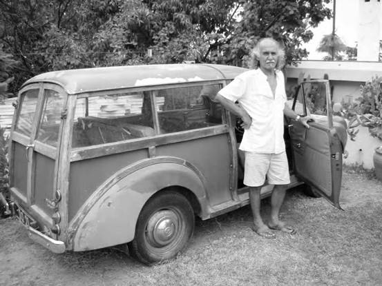 Hikmet Ulucam's Morris Traveller